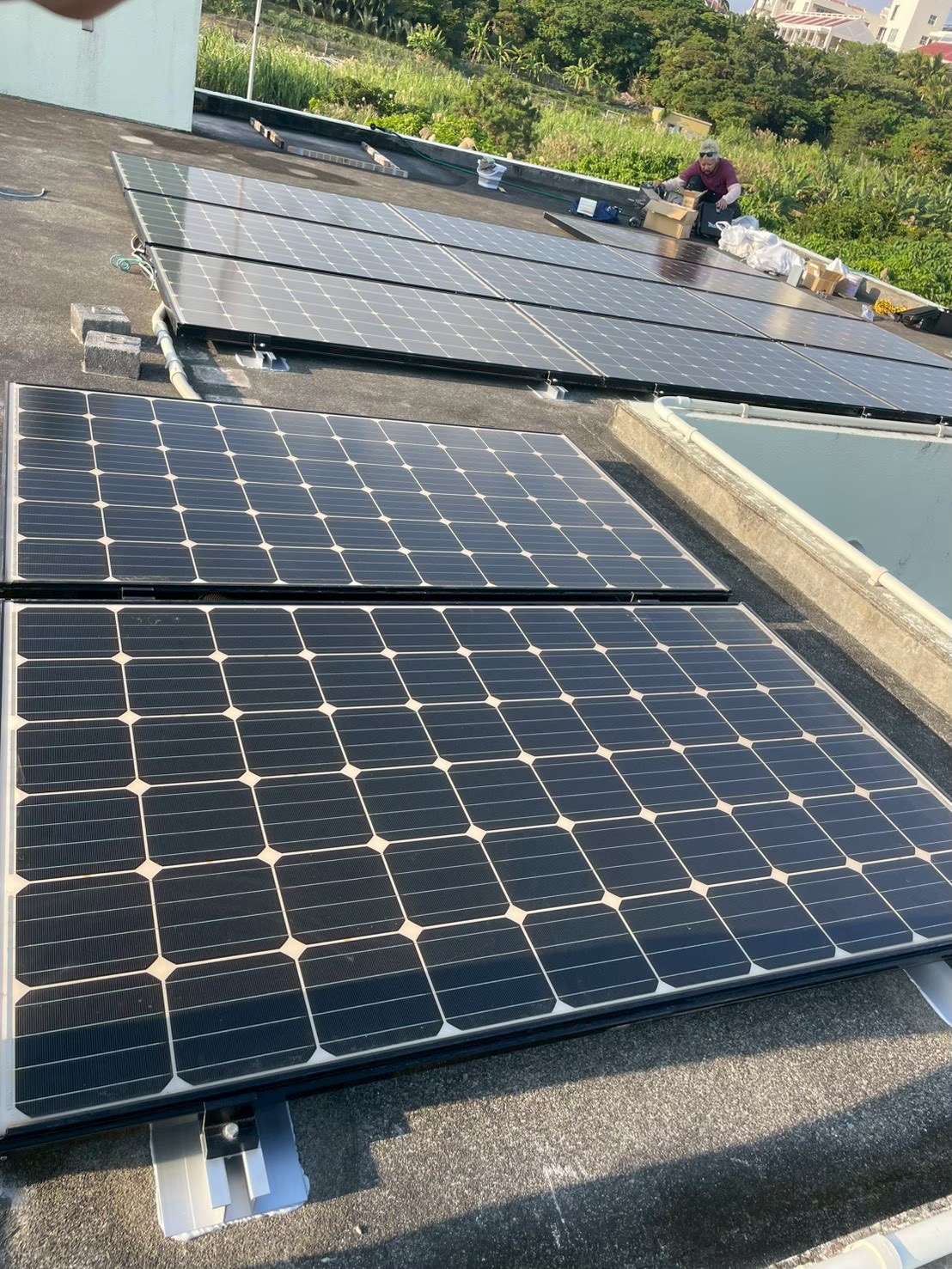 パネル取り付け・発電復旧作業