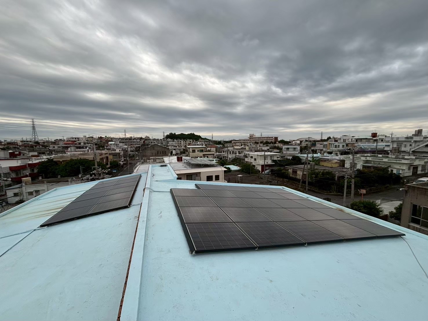 うるま市/T様邸　既設太陽光パネル架台防錆工事